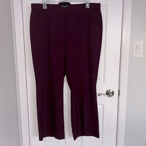 Women’s burgundy pant